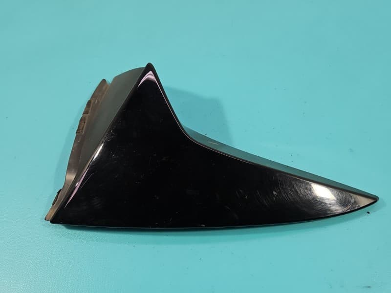 Osłona ZAŚLEPKA PLASTIK LEWA LISTWA OSŁONA KLAPY hatchback Ford Focus Mk4 JX7B-442A93-A