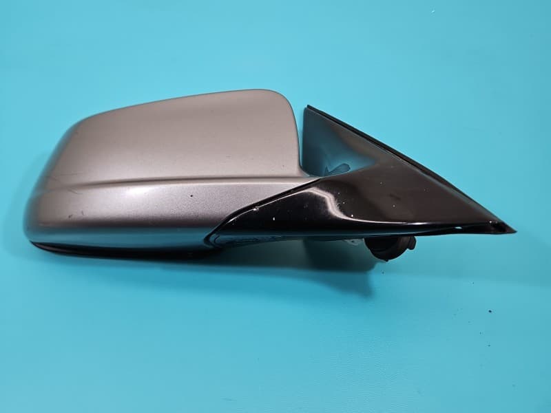 Lusterko prawe Bmw f10 f11 3pin .Składane elektrycznie. Rysy na obudowie. 10-13 europa
