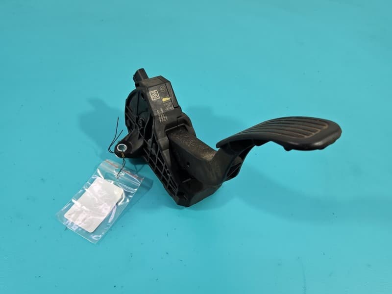 Pedał gazu potencjometr Toyota Corolla E21 19- 1,8 16V 78110-02210