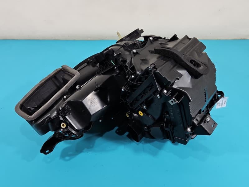 Obudowa Ford Fiesta Mk8 1,1 Ti-VCT H1BH-19B555-AC KOMPLETNA NAGRZEWNICA