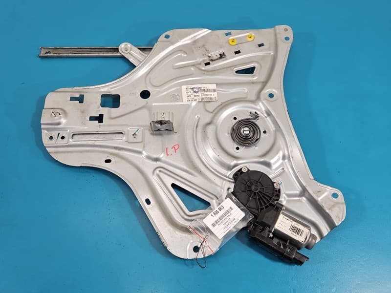 Podnośnik przód lewy SZYBY WINDA 82470-2Y340 402389C 440850C Hyundai Ix35 6 PIN 5d HB