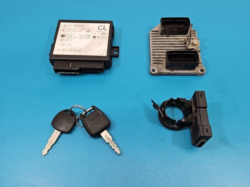 Komputer Sterownik silnika Opel Zafira A 1,8 16V 09158726