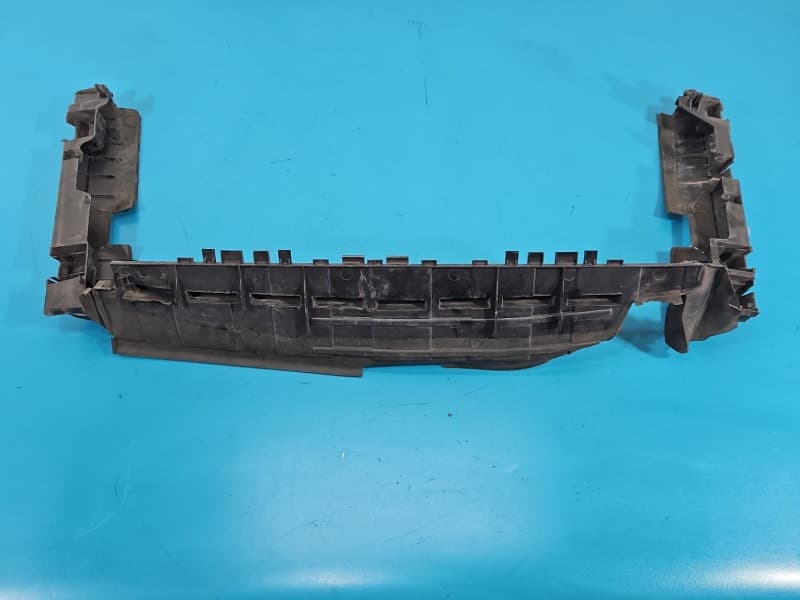 KIEROWNICA Wlot powietrza Mercedes W177 2,0 T A1775050000