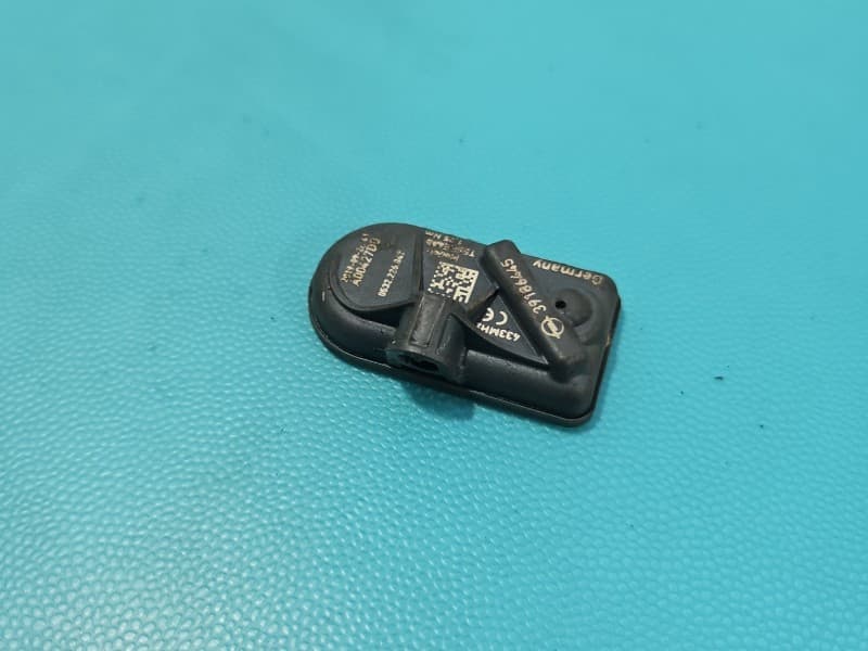 Czujnik ciśnienia opon Opel Astra V K 39186445 TPMS