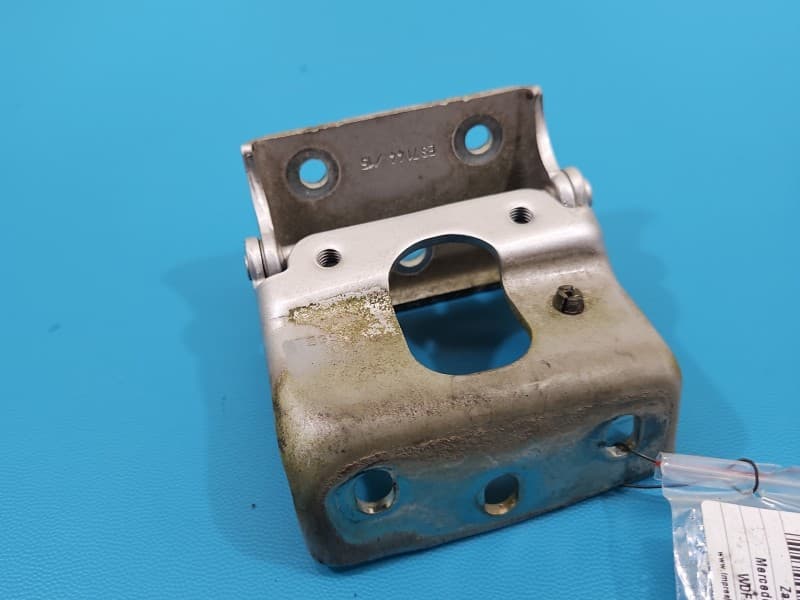 Zawias klapy tył tylnej Mercedes Vito W447 14- 7144/15