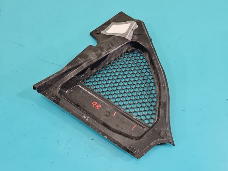 KIEROWNICA Wlot powietrza BMW X3 G01 2,0d 7399018