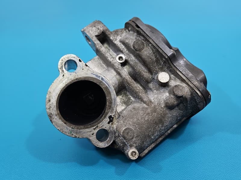 Zawór egr 5PIN Mercedes Vito W447 14- 1,6 cdi 8201068965 147102408R