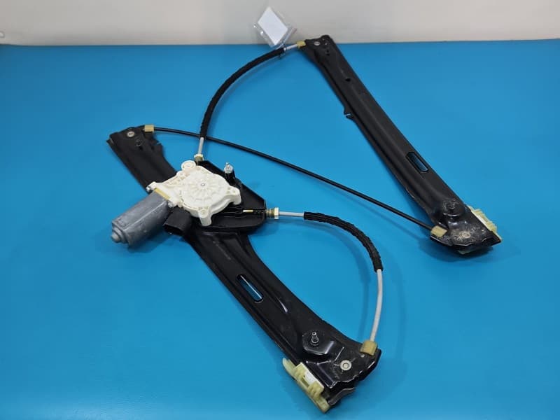 Podnośnik przód prawy SZYBY WINDA 7344670 BMW X3 F25 5PIN 5d HB