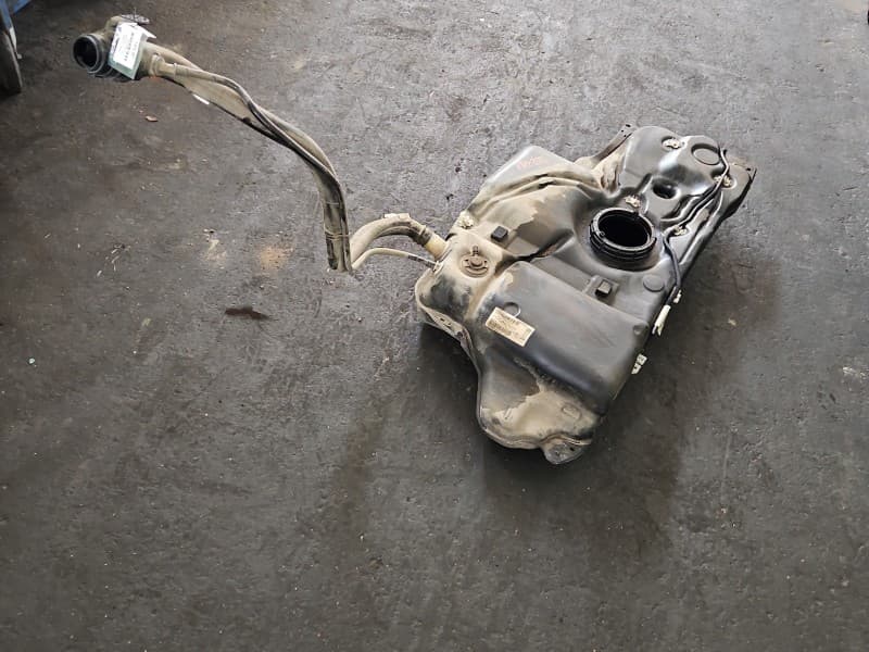 Zbiornik paliwa bak Peugeot 5008 II 17-24 1,5 hdi 9813793080