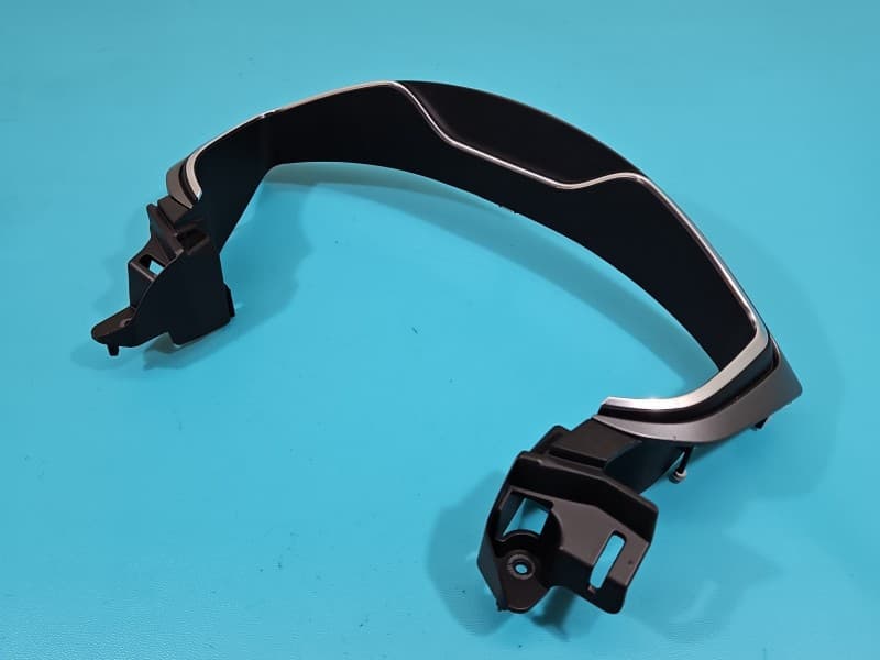 Listwa dekor deski Ford Mondeo Mk5 DS73F044D70GB licznika