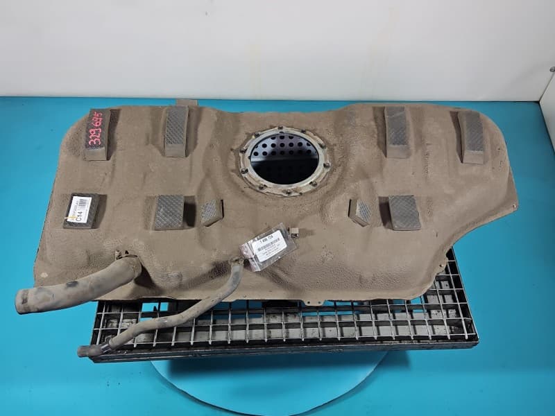 Zbiornik paliwa bak Hyundai Elantra VI 15-20 1,6 16V 31100-F2450 31100F2450