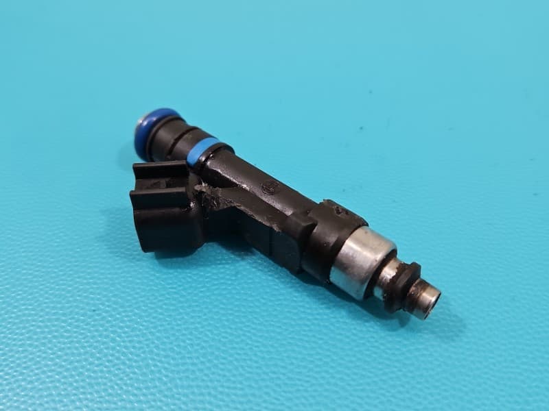 Wtryskiwacz 0280158020 53032701AA Jeep Cherokee KJ 3,7 V6 204KM