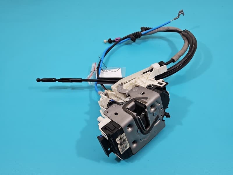 Zamek tył lewy Mercedes CLS II C218 W218 218 4pin A0997300335