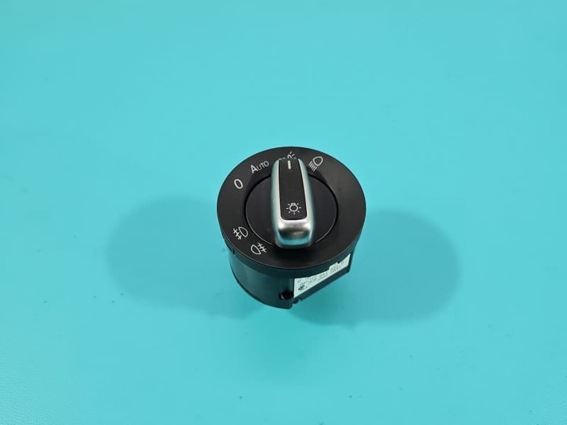 Przełącznik włącznik świateł Vw Scirocco III 08- 3C8941431A