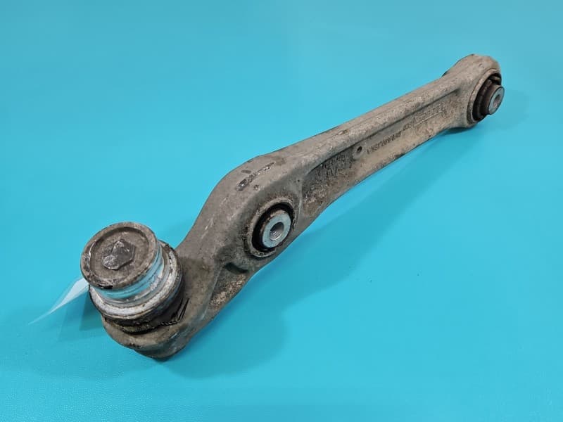 Wahacz przód prawy Audi A4 B9 8W0407156A