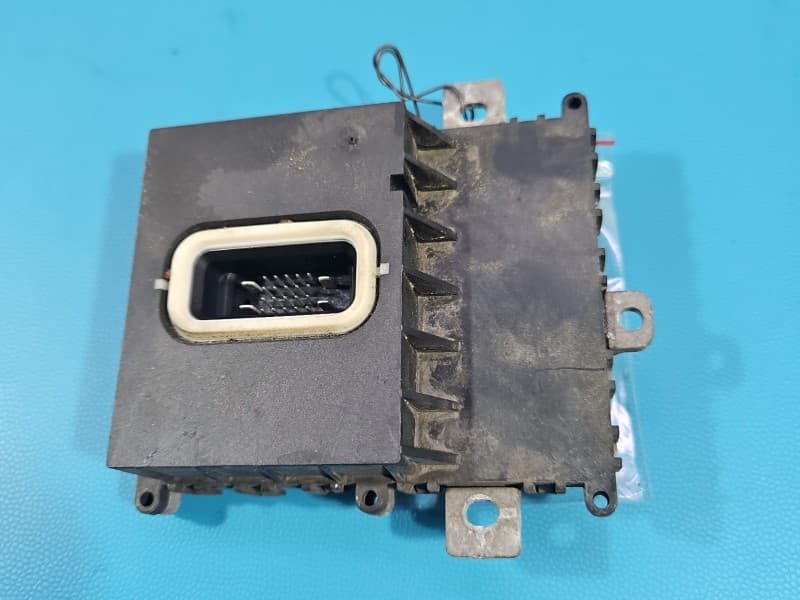 Przetwornica xenon Mercedes GLK X204 08- A2048708326