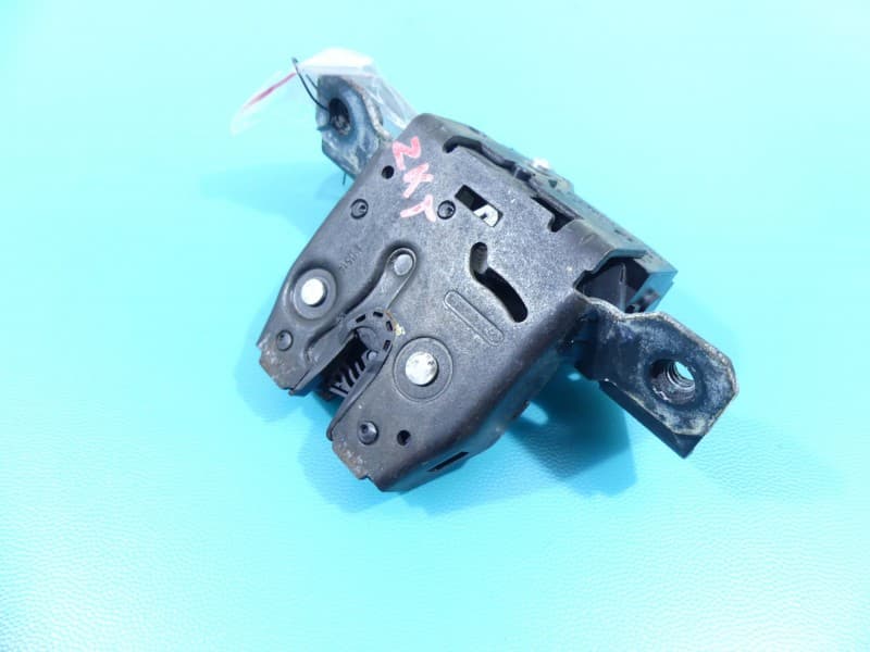 Zamek klapy tył Opel Astra IV J HB 3 pin 837481399 13587646