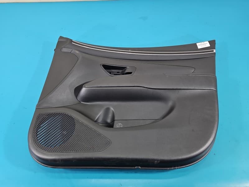 Tapicerka drzwi przód prawa boczek pasażera Hyundai Tucson IV 20- 82302-N7010