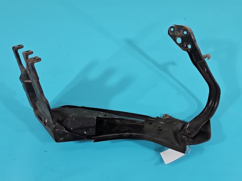 WZMOCNIENIE CZOŁOWE Pas przedni Mercedes W221