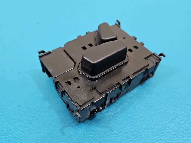 Przełącznik fotela lewego Alfa romeo Stelvio 50544686