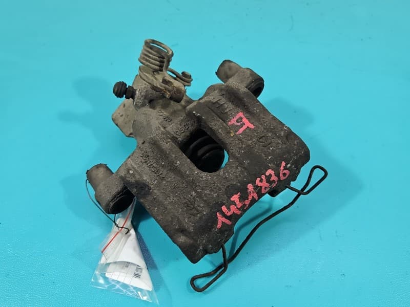 Zacisk tył prawy Ford Focus Mk3 kombi 1,6 tdci