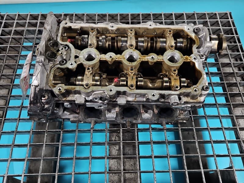Głowica AUDI A4 B8 3,2 V6 FSI 265KM 06E103404A CAL