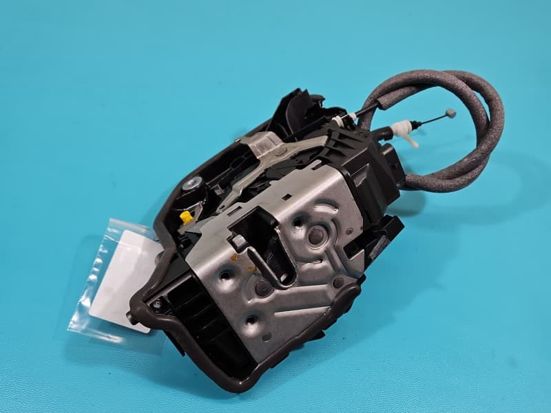 Zamek tył lewy BMW X5 F15 6+4pin