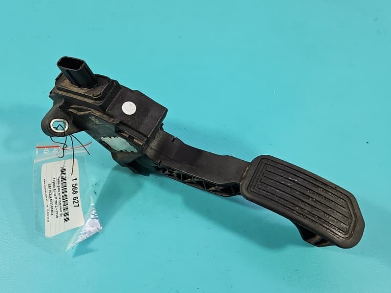 Pedał gazu potencjometr Toyota Auris II 1,8 16V 78110-02120 12835359922
