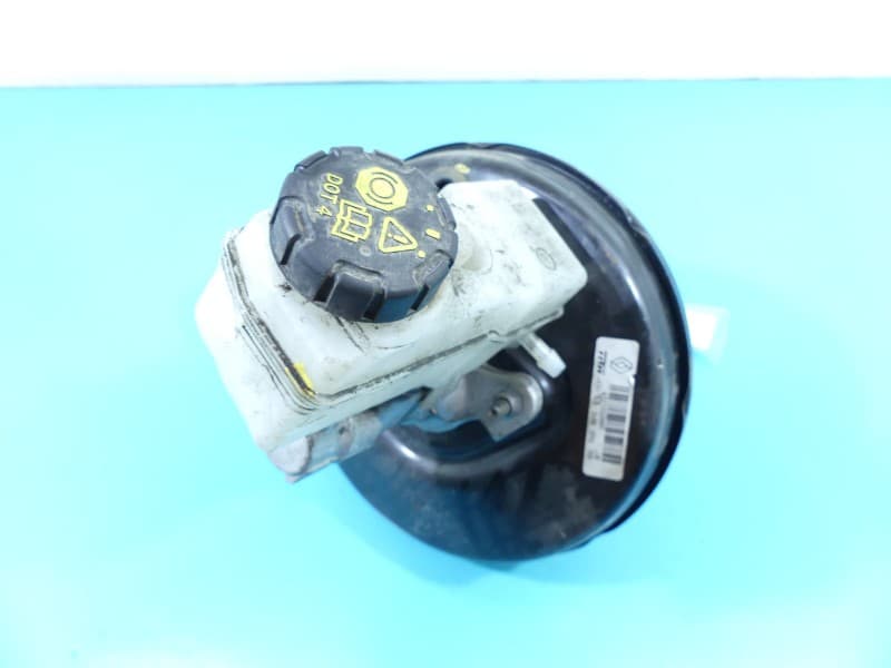 Serwo hamulcowe Dacia Logan II 12-20 1,0 wiel 472103298R