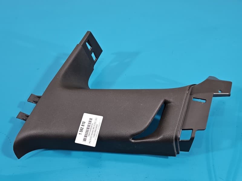 Osłona ZAŚLEPKA PLASTIK OSŁONA SŁUPKA PRAWA TYŁ Jeep Grand Cherokee IV WK2 5VP06LU5AB