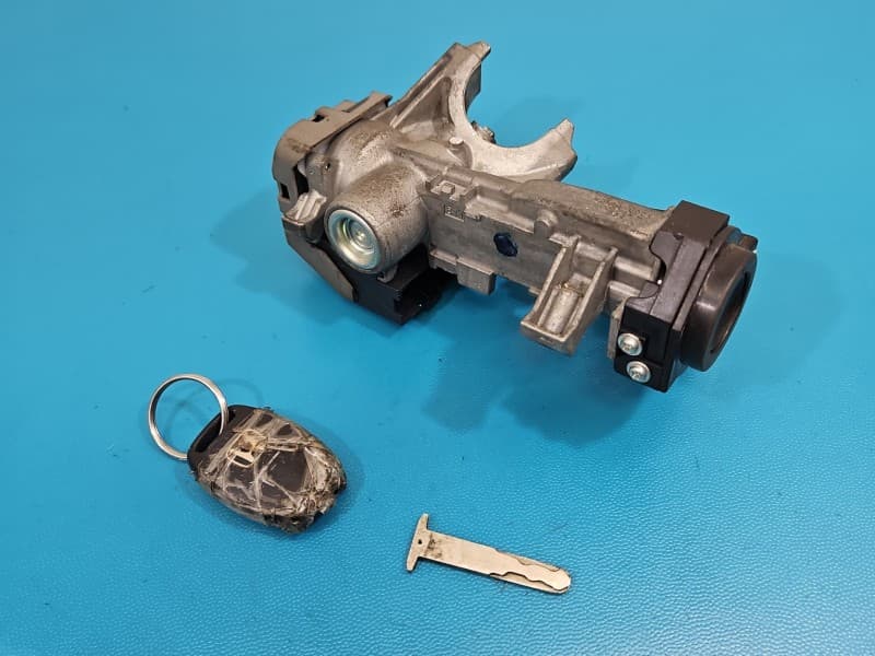 Stacyjka KLUCZYK WKŁADKA Honda Fr-v 5334185365