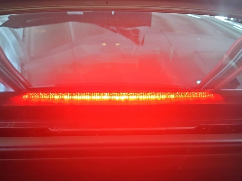 TRZECIE ŚWIATŁO STOP STOPU Mercedes W221 sedan A2218200056