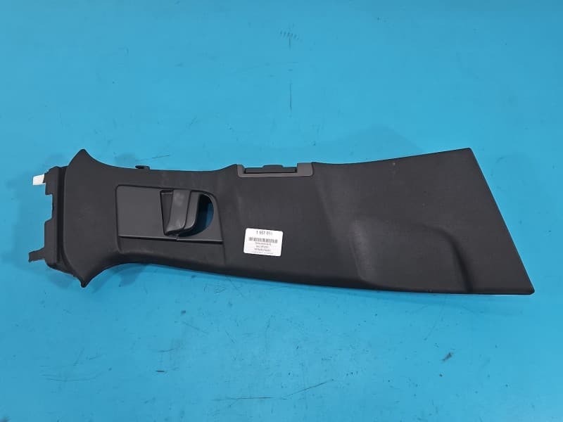 Osłona ZAŚLEPKA PLASTIK SŁUPKA PRAWA Volvo S90 II 16- 31403788
