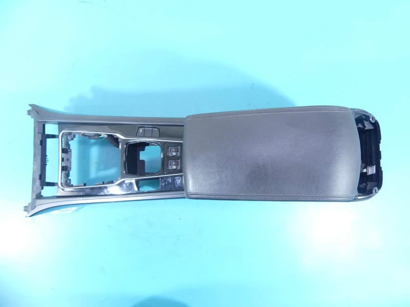 Podłokietnik TUNEL Peugeot 508 I 10-18 9686452980 EUROPA