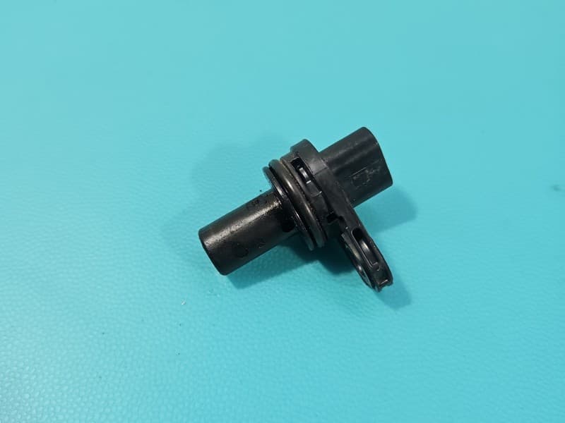 Czujnik położenia wałka rozrządu BMW G20 2,0 T 8644374