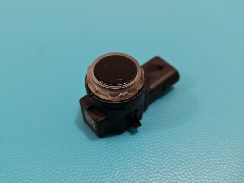 Czujnik parkowania PDC Opel Insignia B czarny z510 39215468 0263073351