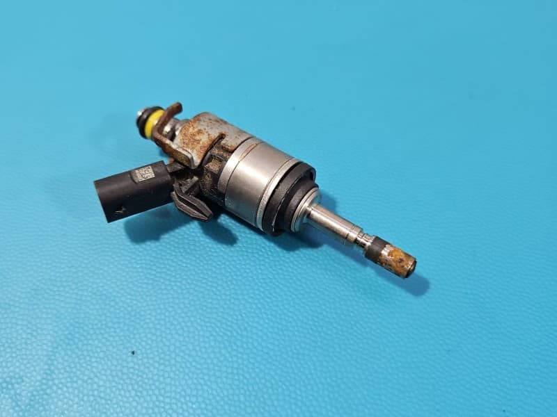Wtryskiwacz 06Q906036A 06Q9060A01 Vw T-Roc 2,0 TFSI 300KM