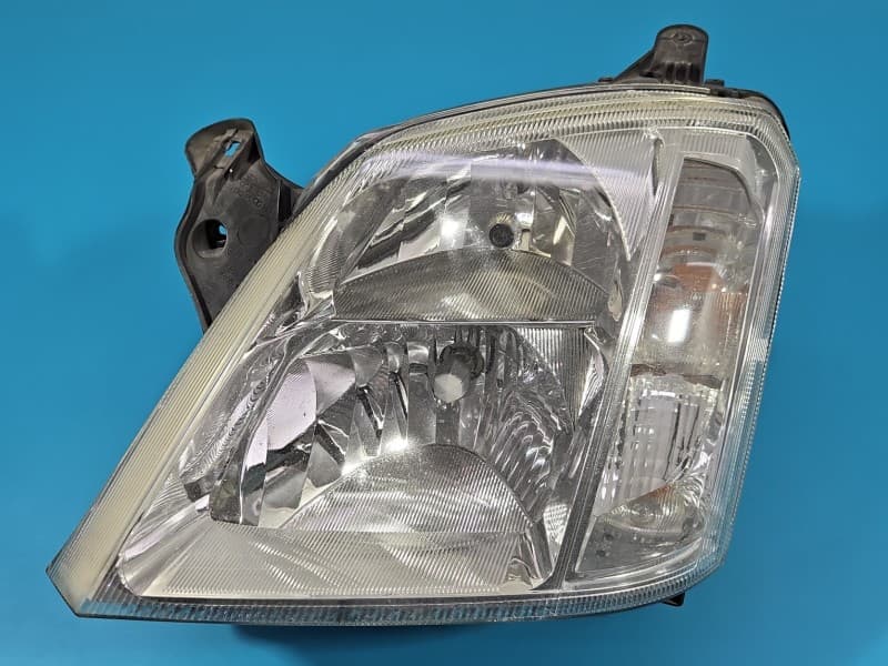 Reflektor lewy lampa przód Opel Meriva A EUROPA 93321052
