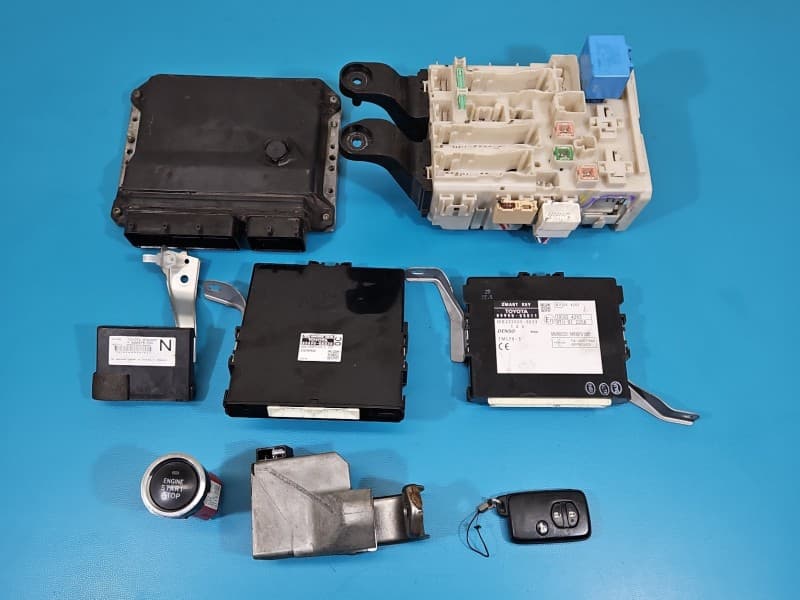Komputer Sterownik silnika Toyota Avensis III T27 2,0 D4D 89661-05D30