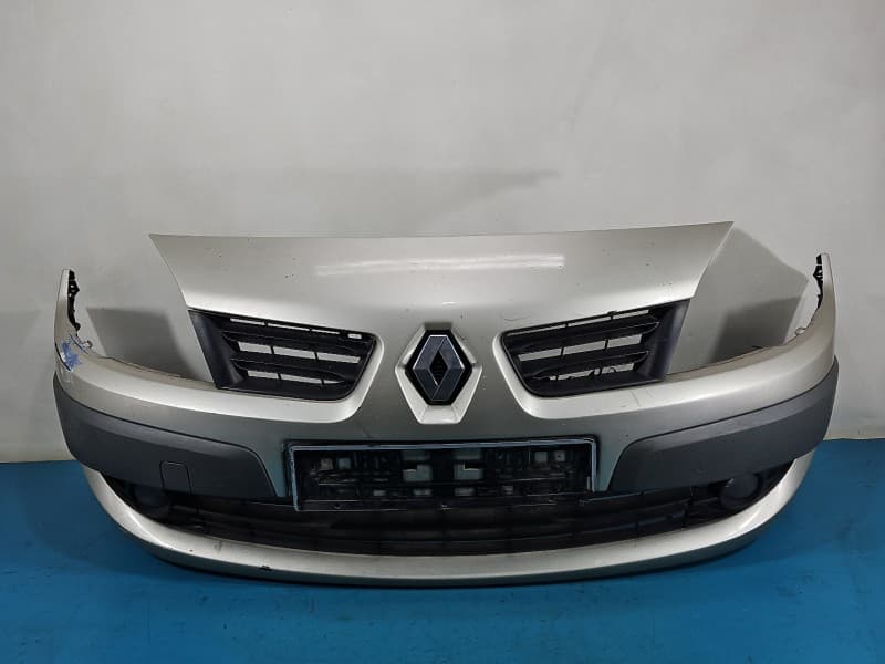 Zderzak przód przedni Renault Scenic II TED11