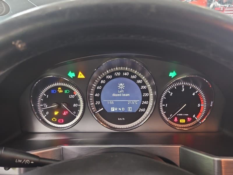 Licznik Mercedes GLK X204 08- 2.2 cdi A2049005107 EUROPA