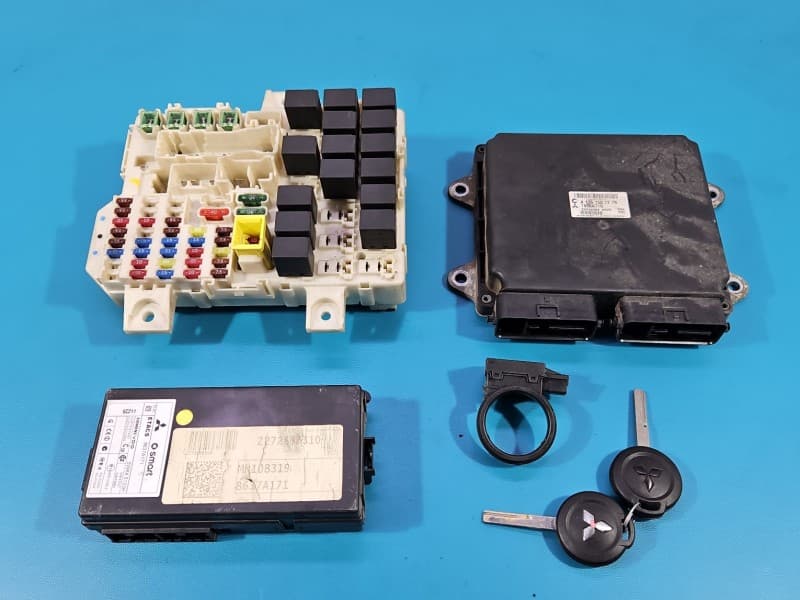 Komputer Sterownik silnika Mitsubishi Colt Z30 VI 04- 1,3 16V A1351507279