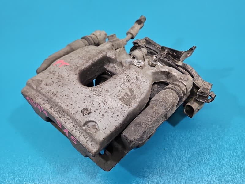 Zacisk tył prawy Mercedes W213 kombi 2.0 cdi 654920