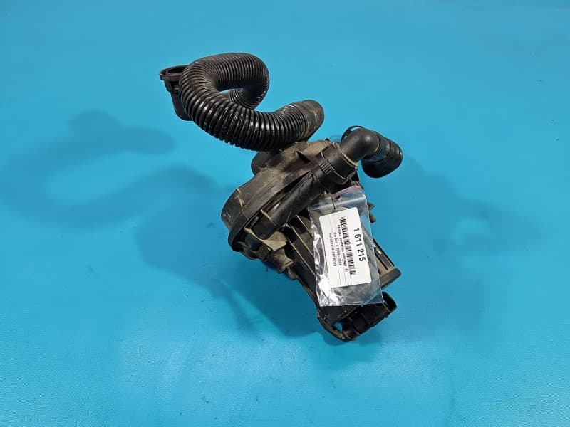 Pompka powietrza wtórnego Vw Golf V 1,6 SR BGU 06A131333C 72273803