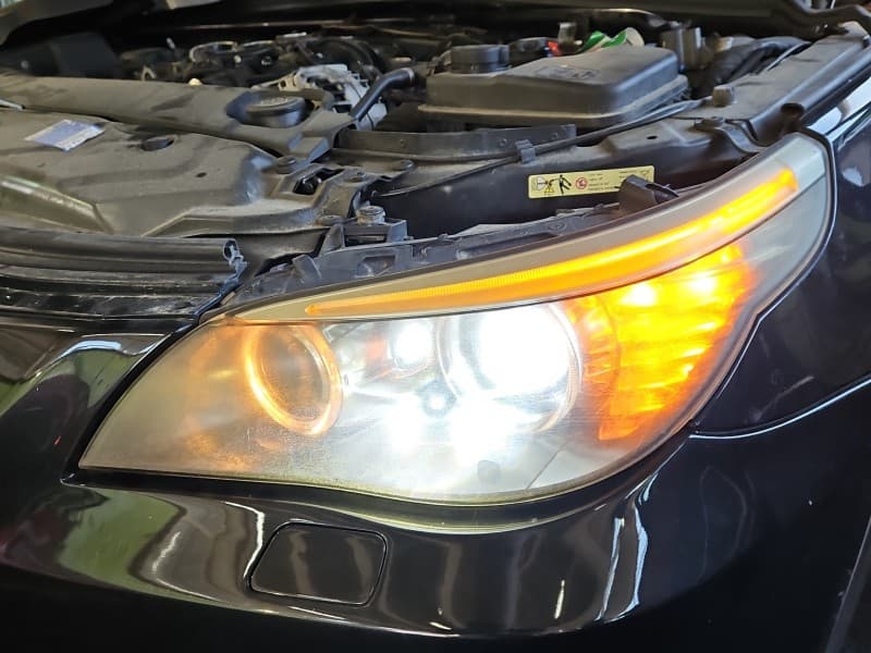 Reflektor lewy lampa przód Bmw e60 e61 EUROPA 7177739 1EL009450 5DV009000-00