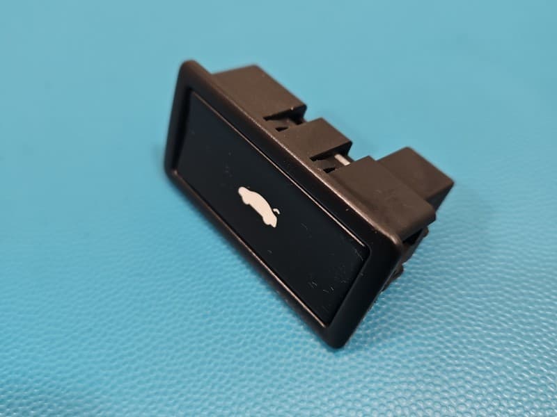 Przełącznik klapy 4PIN AUDI A6 C7 3D0959831D