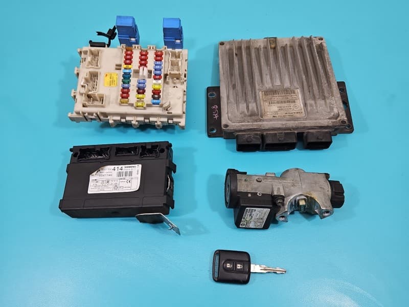 Komputer Sterownik silnika Nissan Almera N16 1,5 dci 8200334540 8200353894