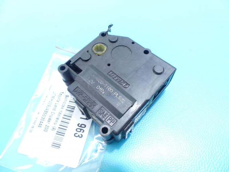 Silniczek nawiewu NAGRZEWNICY Toyota Land Cruiser J200 07- 063800-1100 EUROPA