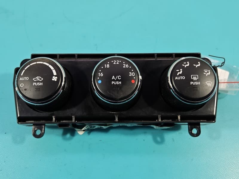 Konsola panel nawiewu Jeep Compass I 06-16 4336110 P55111134AD