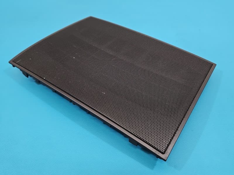 Osłona ZAŚLEPKA PLASTIK głośnika centralnego Bentley Continental I 05-13 3W0819381